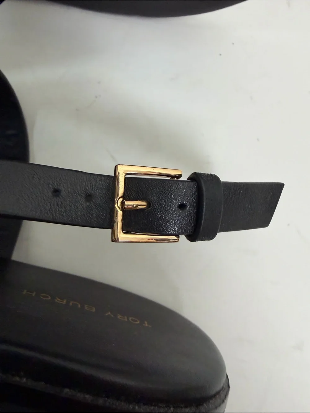 Tory Burch Capri Perf Leather Sandal in Perfect Black Size 7.5